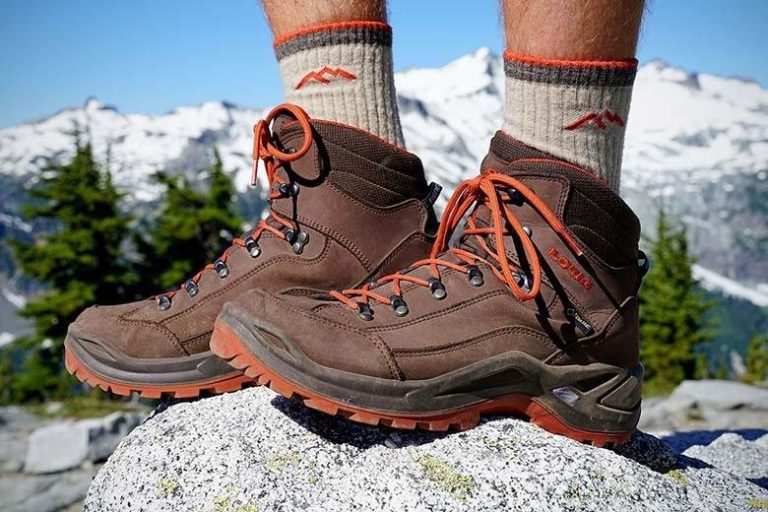 calzado-c-mo-atar-tus-botas-de-monta-a-el-bols-n-trekking